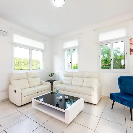 ヴィラ Palm Breeze By Ezoria