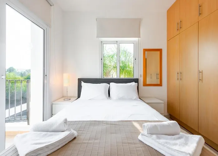 Willa Palm Breeze By Ezoria