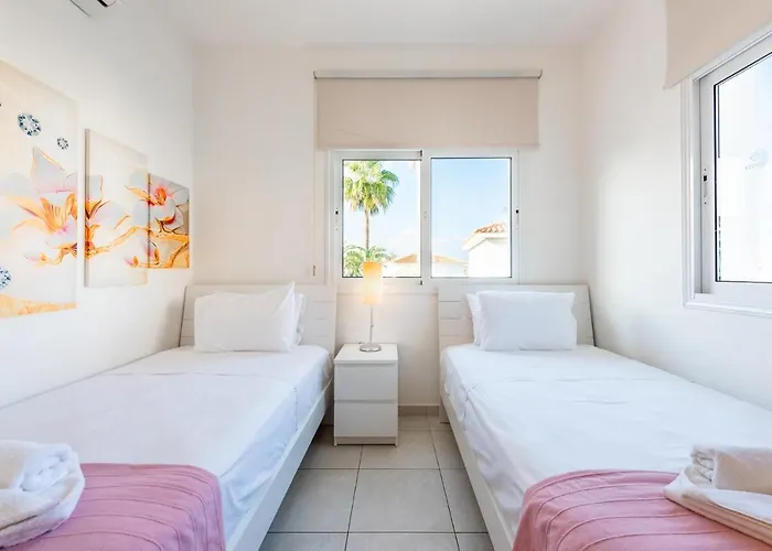 Willa Palm Breeze By Ezoria