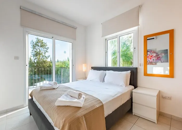 Willa Palm Breeze By Ezoria