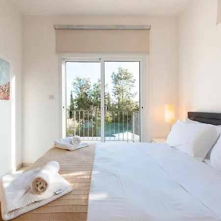 Villa Palm Breeze By Ezoria *