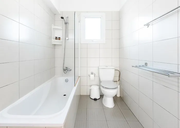 Palm Breeze By Ezoria *